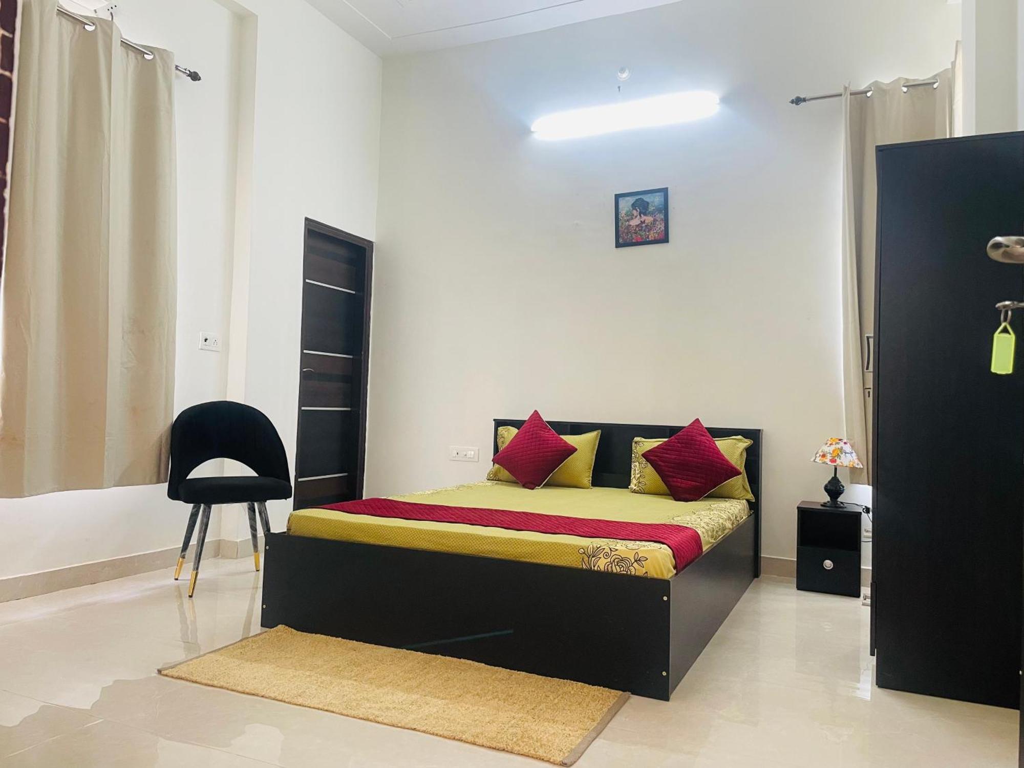 Atulyam Stays Sushant Golf City Lucknow Exterior photo