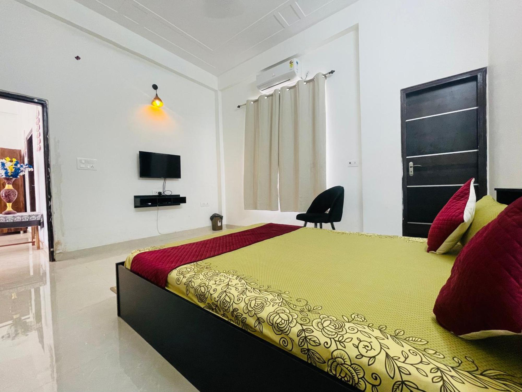 Atulyam Stays Sushant Golf City Lucknow Exterior photo