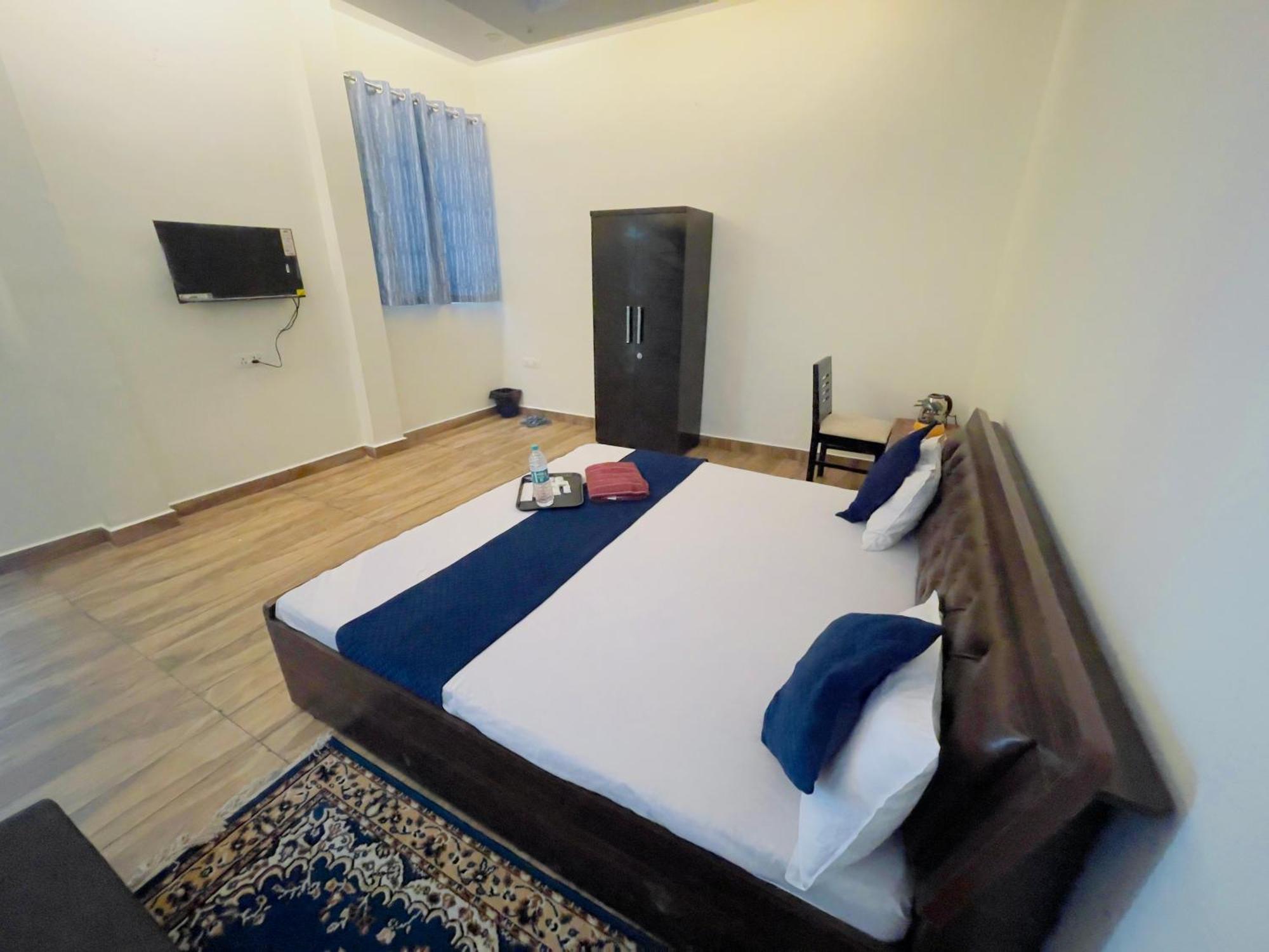 Atulyam Stays Sushant Golf City Lucknow Exterior photo